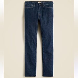 J Crew 770™ Straight-fit stretch jean in medium wash size 33x30